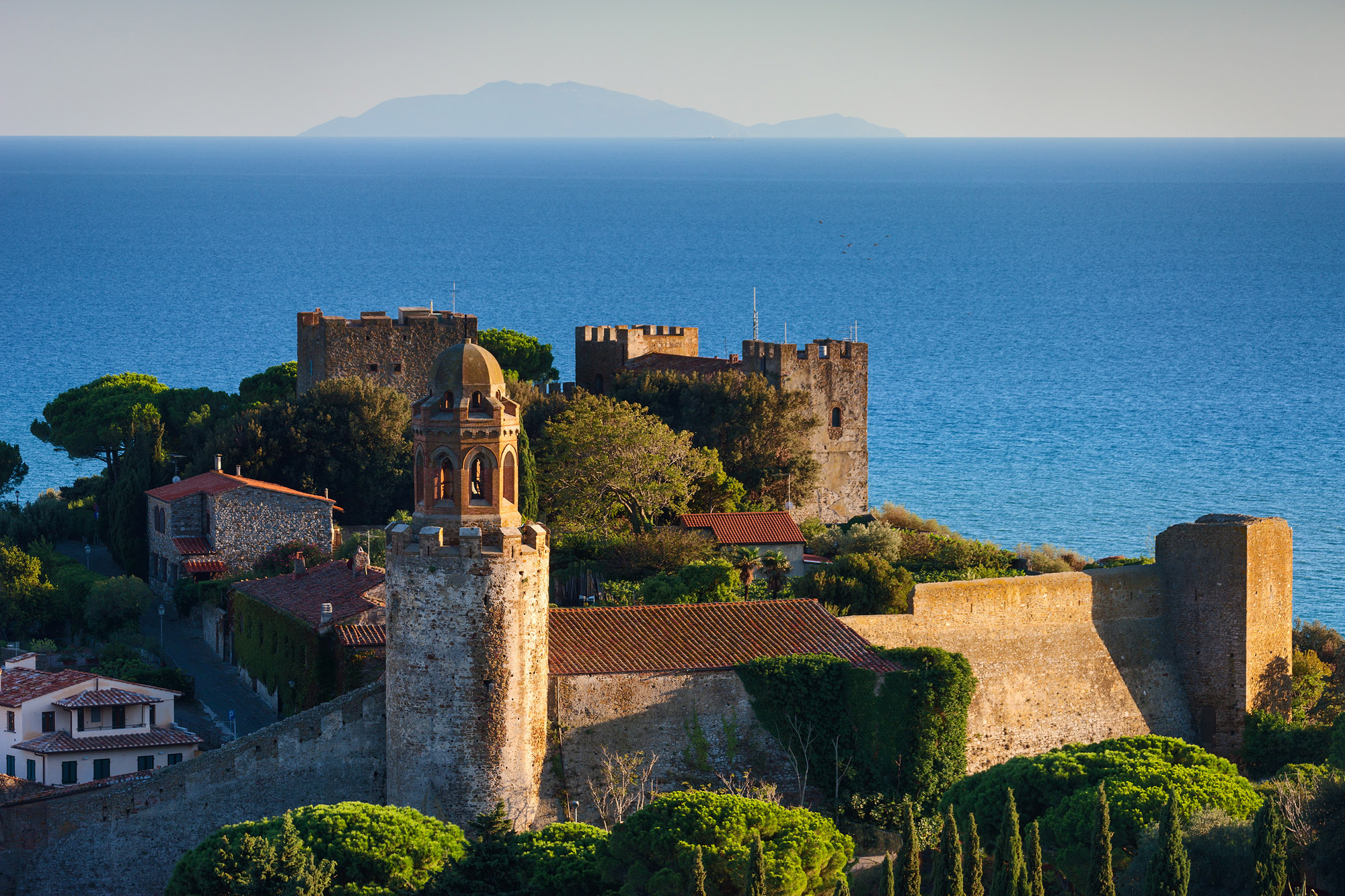 castiglione della pescaia castello mare