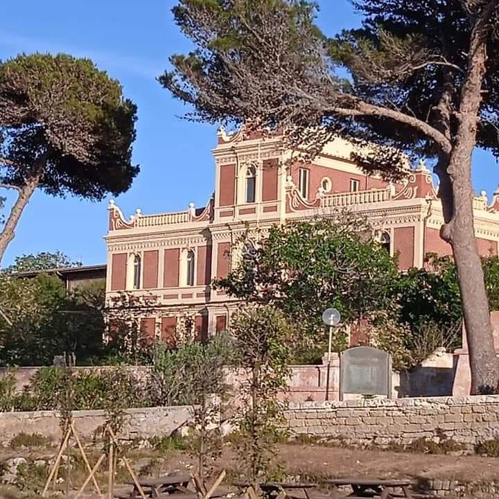 la_casa_dellAgronomo_a_Pianosa.jpg