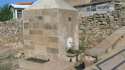 sorgente acqua selvaggia giglio castello t